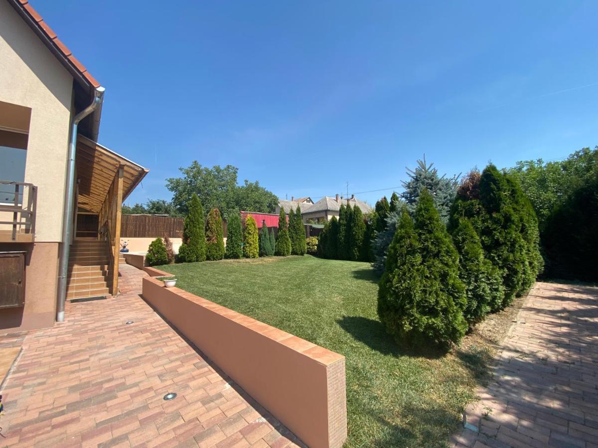 Garden Spa Resort Budapest Bagian luar foto