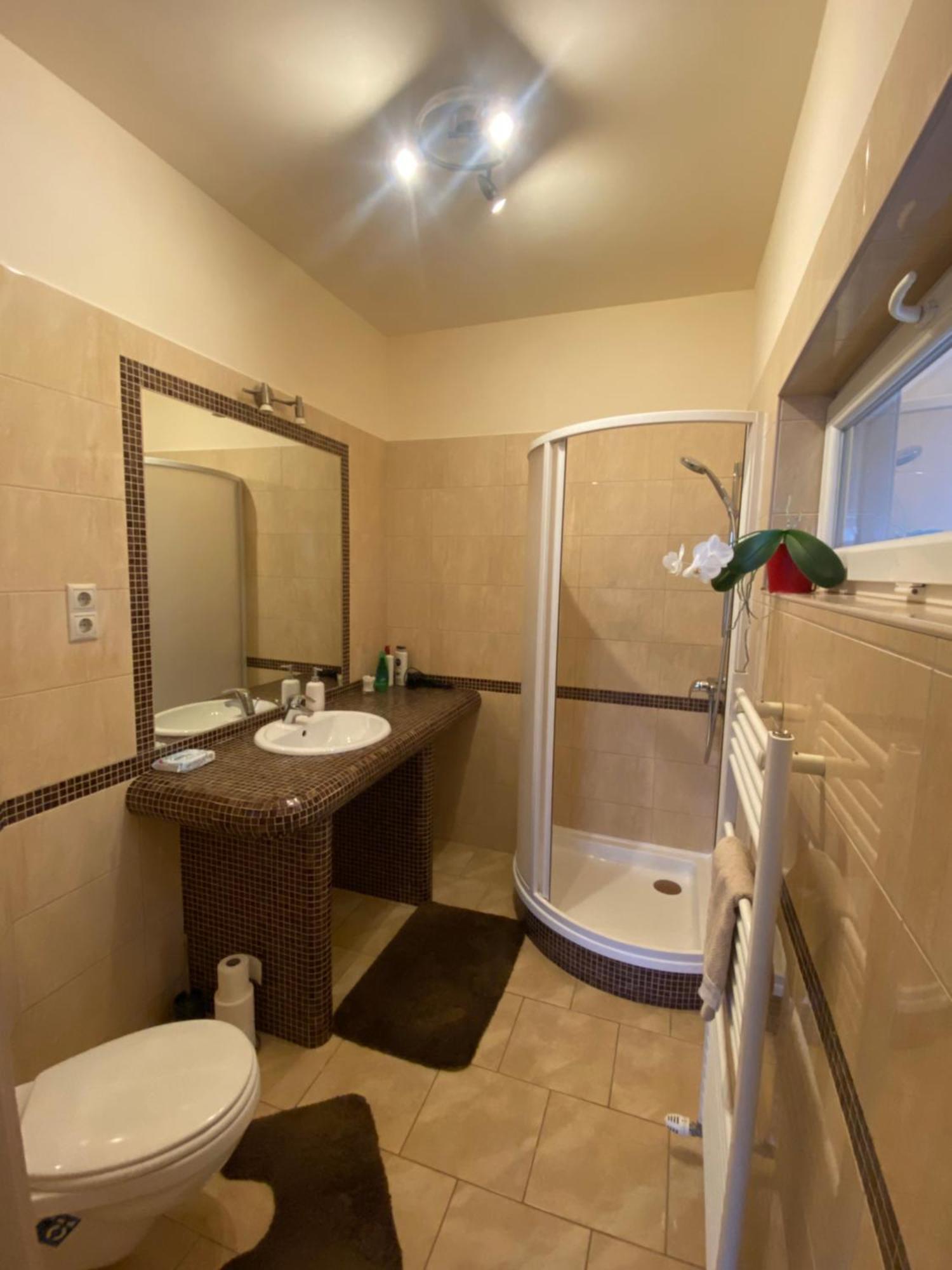 Garden Spa Resort Budapest Bagian luar foto