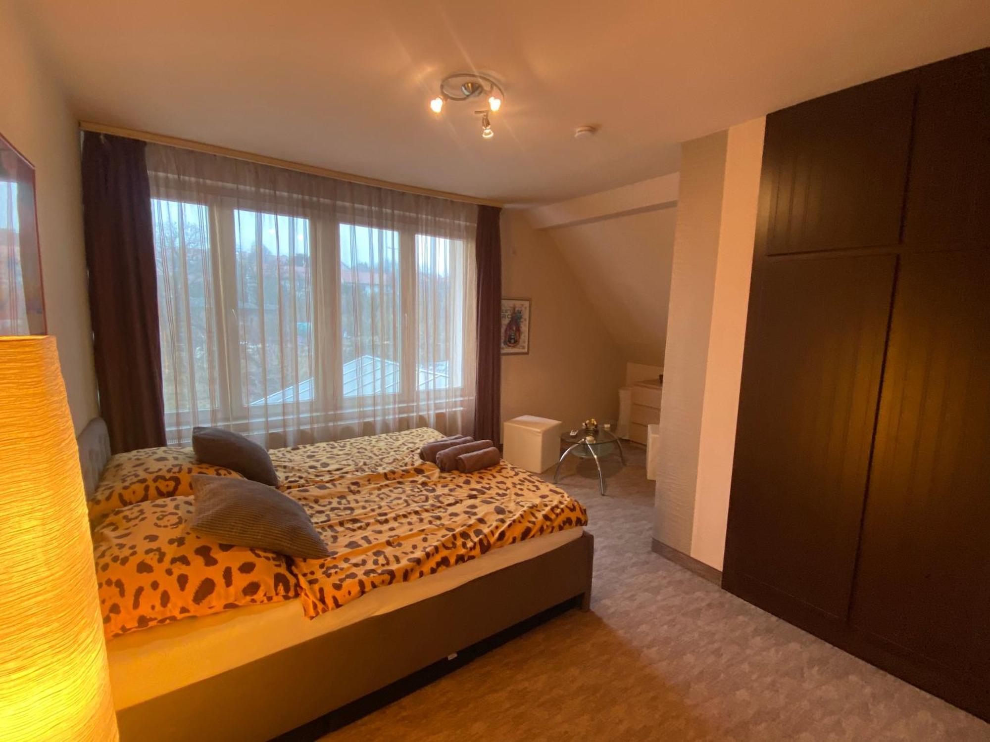 Garden Spa Resort Budapest Bagian luar foto