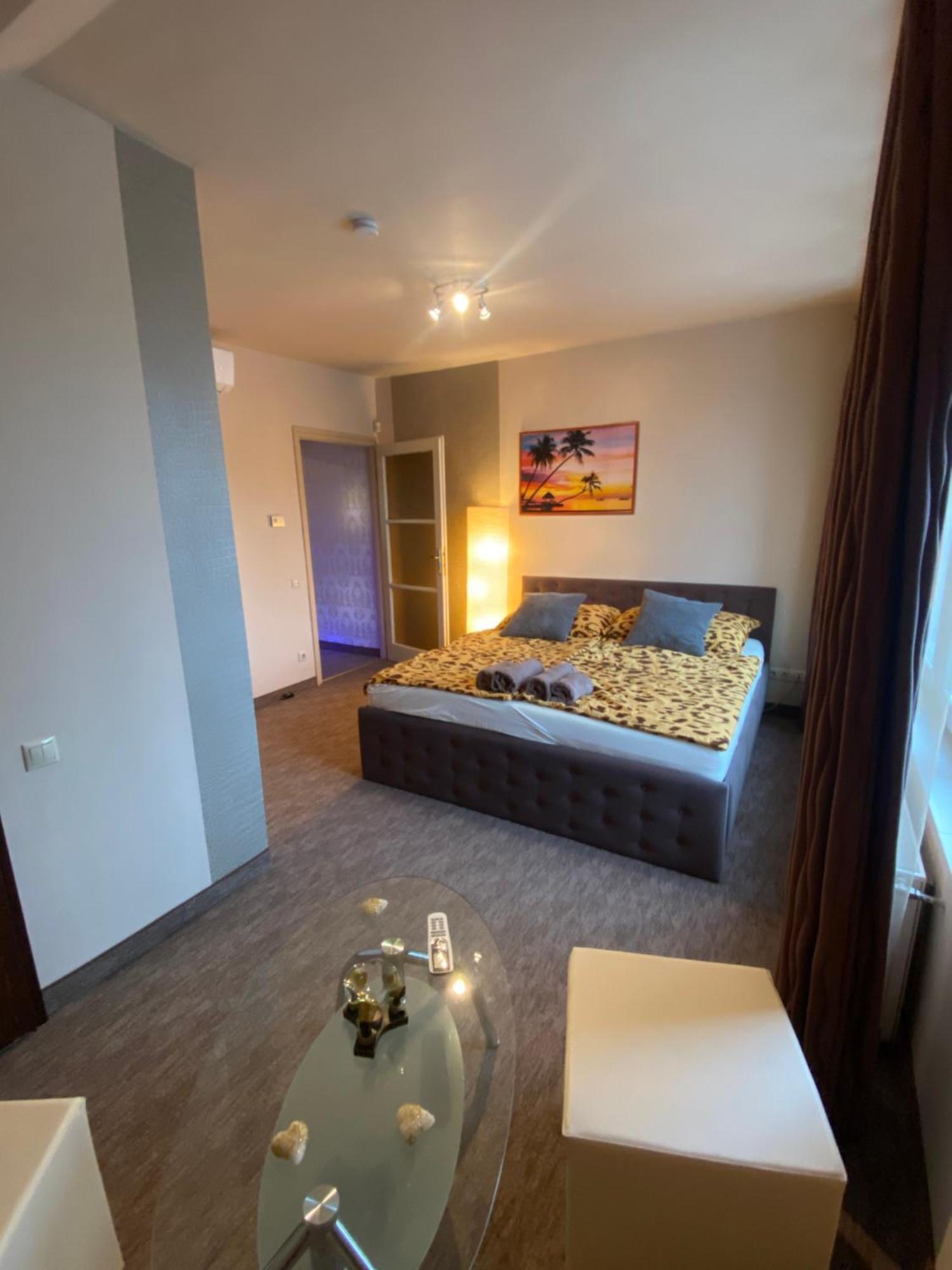 Garden Spa Resort Budapest Bagian luar foto
