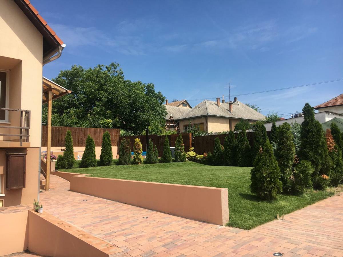 Garden Spa Resort Budapest Bagian luar foto